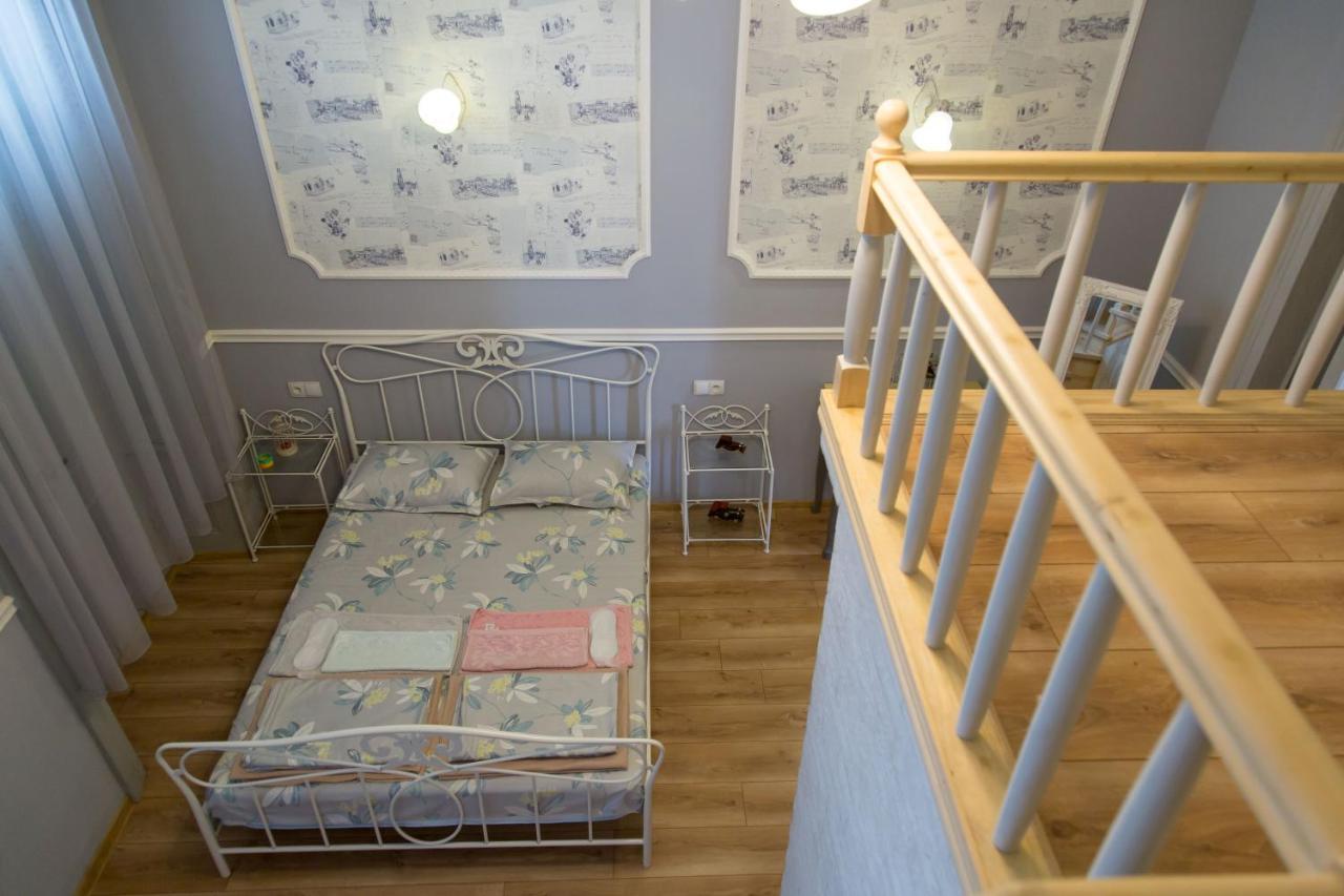 Apartament On Aghmashenebeli 26 Tbilisi Exterior photo